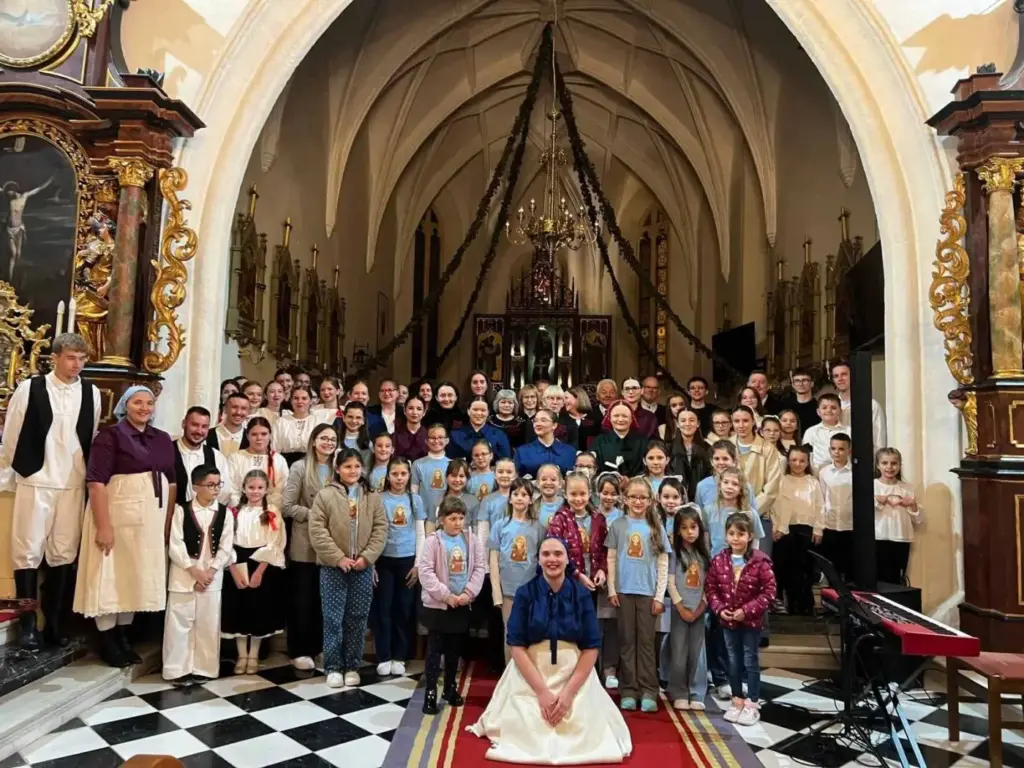 Održan koncert „O, Marijo, Majko” – pjesmom i molitvom u čast Majci Mariji