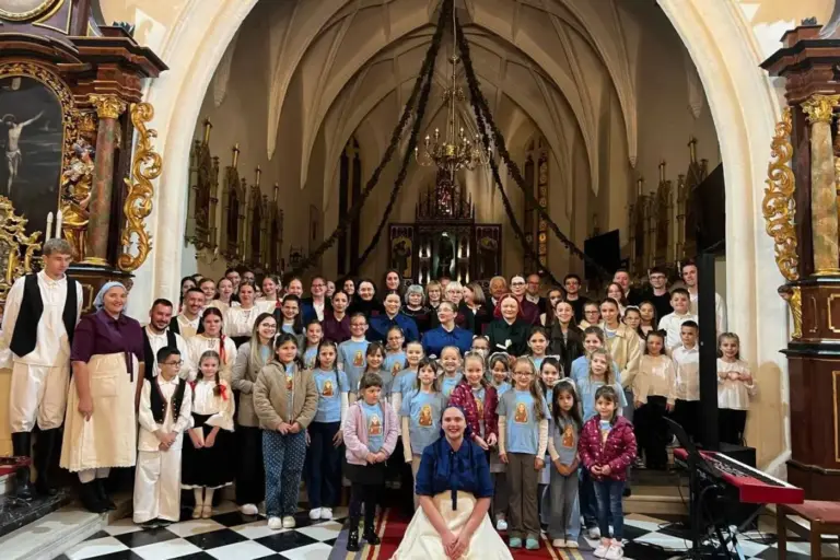 Održan koncert „O, Marijo, Majko” – pjesmom i molitvom u čast Majci Mariji